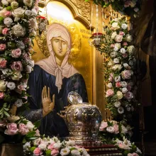 Schitul Darvari invită bucureștenii la sărbătoarea Sfintei Matrona: Program