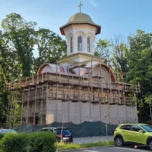 Biserica Institutului Oncologic București, la stadiul de instalații, finisaje și amenajări: Mai este nevoie de sprijin