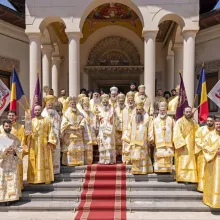 Hram la Catedrala Patriarhală: Sf. Împ. Constantin și Elena, modele pentru domnitorii creștini, spune Patriarhul Daniel