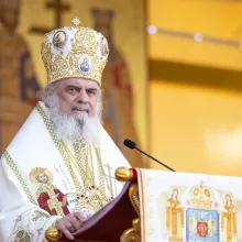 Patriarhul Daniel: La Sinodul I Ecumenic, Sf. Constantin nu a stat pe tron din respect pentru episcopii persecutați