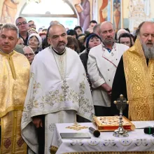 PS Timotei Prahoveanul a oficiat Taina Sf. Maslu la Buftea, în apropiere de București