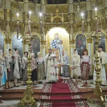 Ziua portului tradițional: „Domniţe cu alţite”, la Catedrala Sfântul Spiridon‑Nou