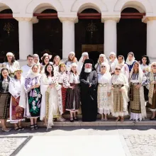 „Domnițe cu altițe” la Catedrala Patriarhală: Într-o diversitate de culturi, ne găsim locul subliniind propria identitate