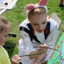 Tineri prahoveni au sărbătorit Ziua Copilului împreună cu voluntarii Paraclisului Catedralei Naționale