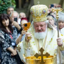 A-ți lua crucea înseamnă a-ți asuma calitatea de creștin: PS Varlaam Ploieșteanul a sfințit un paraclis la DGASPC Sector 4