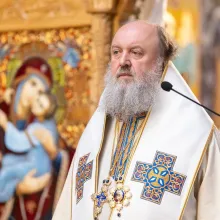 PS Timotei Prahoveanul: Sfânta Cruce este stindard, este pavăză, este altar de jertfă, dar este și semnul biruinței noastre