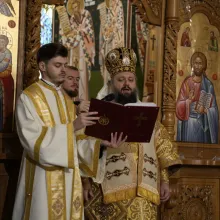 PS Paisie: Prin Sfinții Arhangheli Mihail și Gavriil, Biserica ne descoperă că Dumnezeu este și drept și milostiv