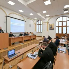 Conferință interdisciplinară despre implicațiile tehnologiei în viața adolescenților la Facultatea de Teologie din București