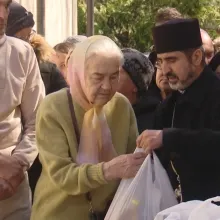 De Ziua Internațională a Romilor, 200 de familii au primit produse pentru Paști la Parohia Mărcuța