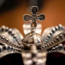 Patriarhul Daniel a trimis un mesaj de felicitare Casei Regale la 160 ani de la înscăunarea primului Rege al României
