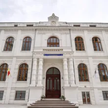 Simpozion interdisciplinar la Facultatea de Teologie din București despre relațiile interumane: Cum poți participa
