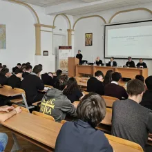 Simpozionul Facultății de Teologie din București: Dialog despre tehnologia folosită în exces și etica cercetării academice