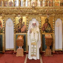 Duhul Sfânt unește lacrimile pocăinței cu bucuria înnoirii vieții, a spus Patriarhul României în Duminica Rusaliilor