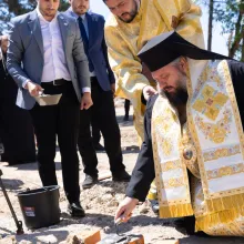 Piatra de temelie a Centrului „Sfântul Ilie Tesviteanul” din Pantelimon a fost sfințită: Biserica investește în tineri