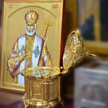 Un fragment din moaștele Sf. Ier. Calinic de la Cernica va fi dus în pelerinaj la hramul Catedralei din Arad