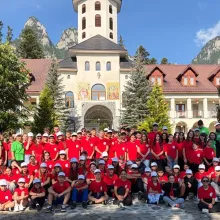 117 copii și tineri români din Lombardia au participat la Tabăra ARC de la Mănăstirea Caraiman