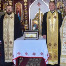 Veșmântul Sf. Dimitrie cel Nou și cărticele cu acatistul lui au ajuns la Penitenciarele Ploiești și Târgșorul Nou
