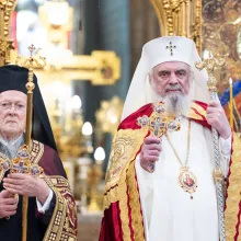 Patriarhul Daniel îi mulțumește Patriarhului Ecumenic pentru semnarea actelor de canonizare a patru sfinți români athoniți