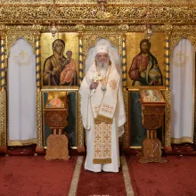 Patriarhul Daniel: Sărbătoarea Schimbării la Față ne arată că omul nu este făcut pentru mormânt, ci pentru cer