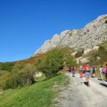 Studenți pentru Viață București transformă o drumeție în sprijin pentru tinerele însărcinate care vor să continue studiile